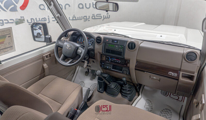 
								Toyota Land Cruiser LC78 Hardtop – Petrol – 2025 full									