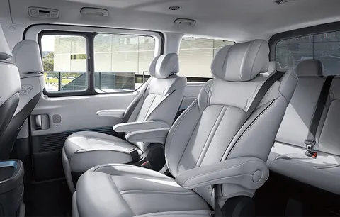 
								HYUNDAI STARIA Diesel 2025 full									